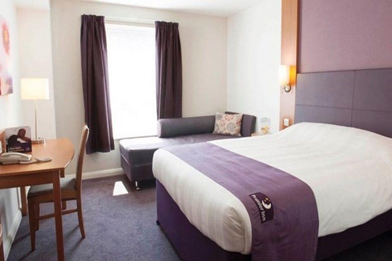 Premier Inn Birmingham South Rubery Eksteriør billede