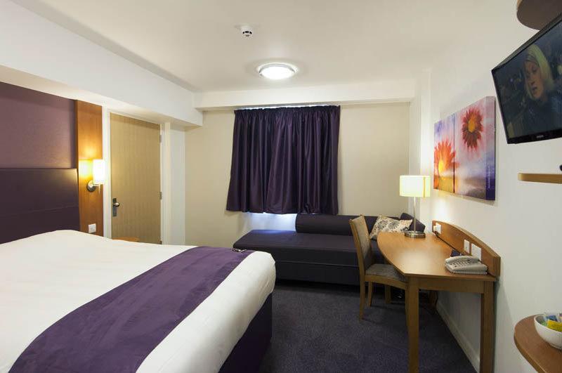 Premier Inn Birmingham South Rubery Eksteriør billede